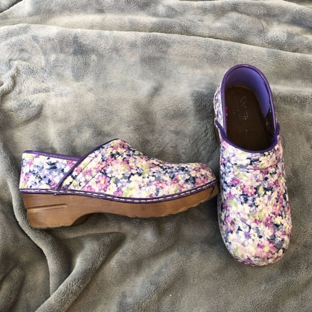 Sanita vegan ‘amanda’ floral clogs danish sz 36